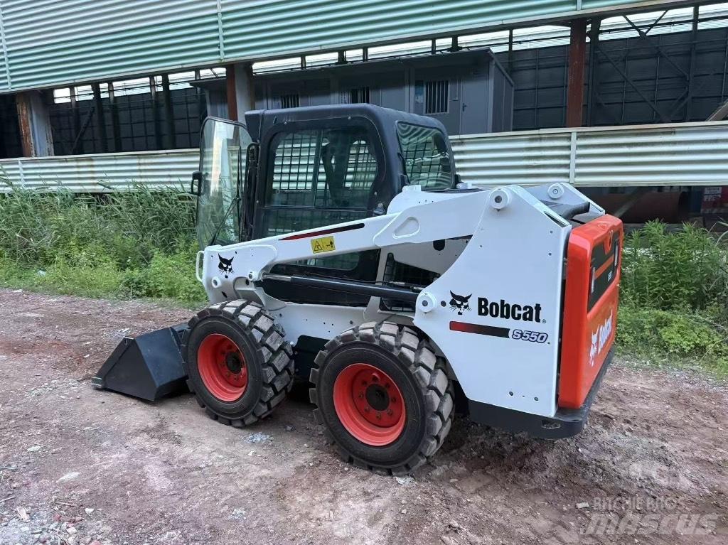 Bobcat S 550 Lietoti riteņu kompaktiekrāvēji