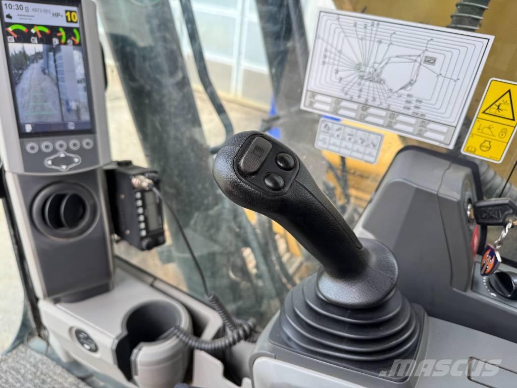 CAT 318 Kāpurķēžu ekskavatori