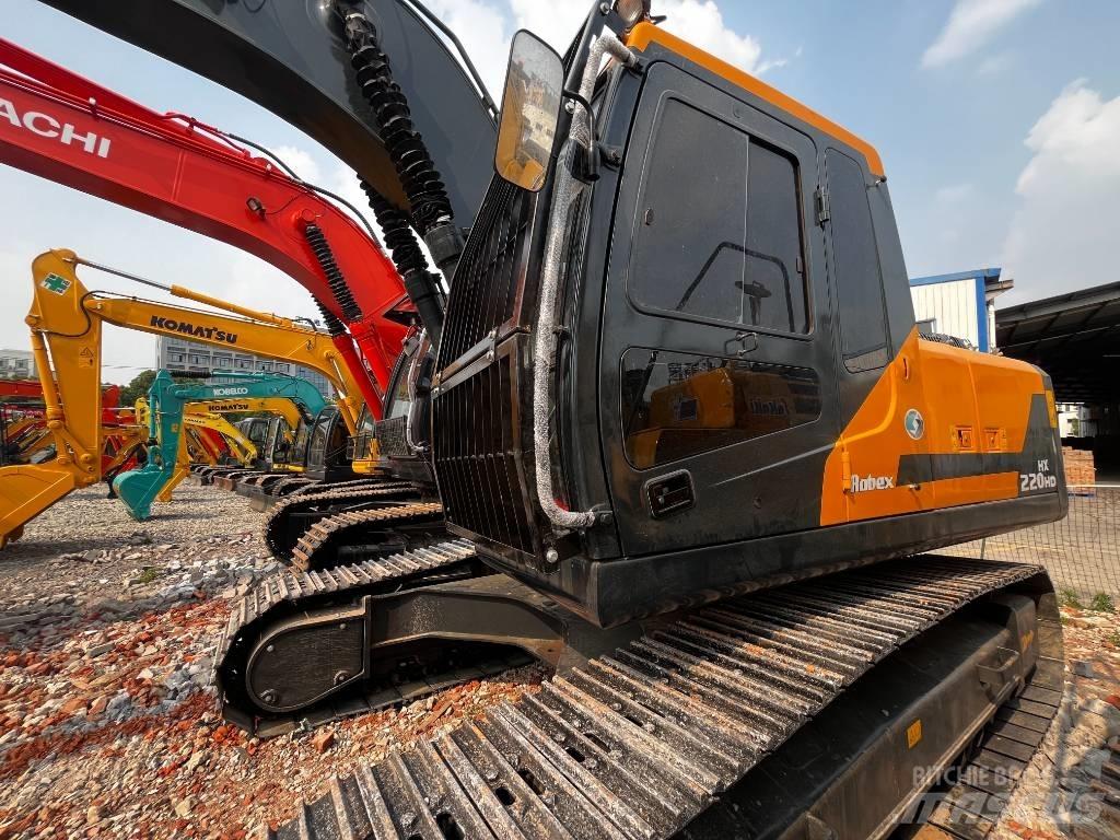 Hyundai HX 220 Kāpurķēžu ekskavatori