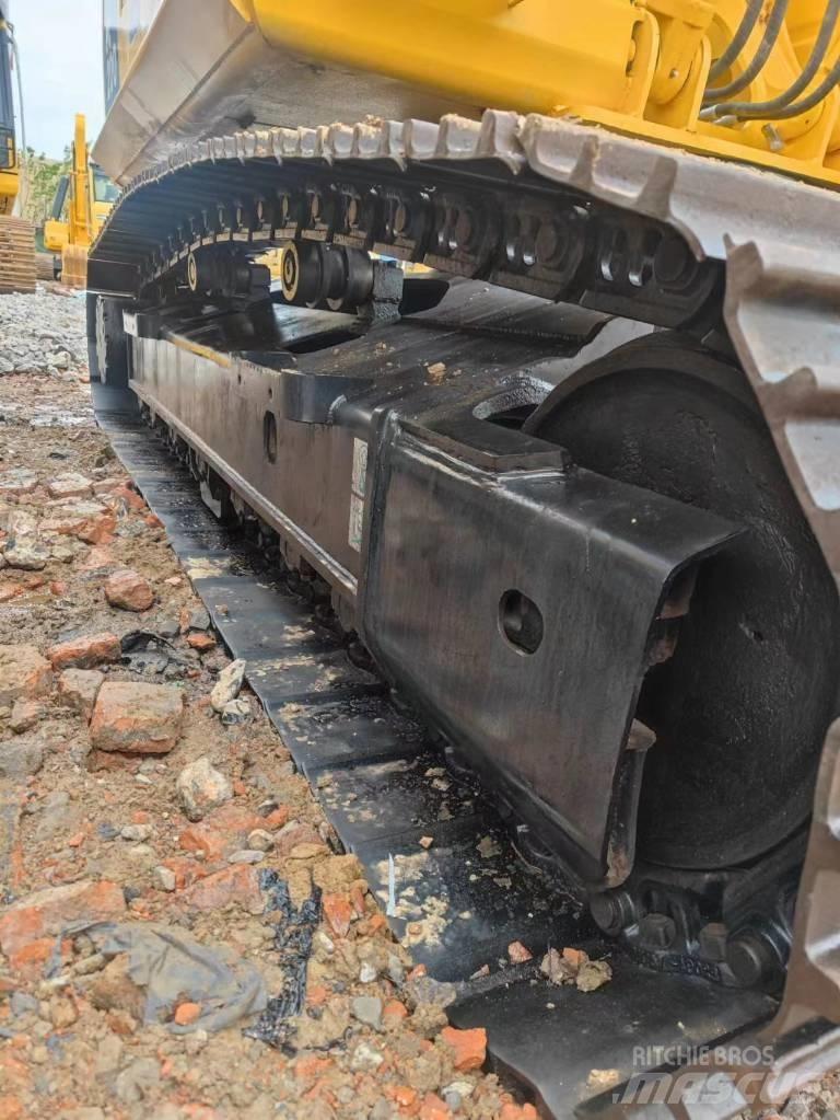 Komatsu PC 200-8 Kāpurķēžu ekskavatori