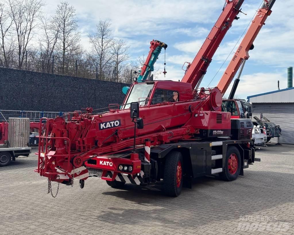 Kato CR-130Rf Visurgājēji celtņi