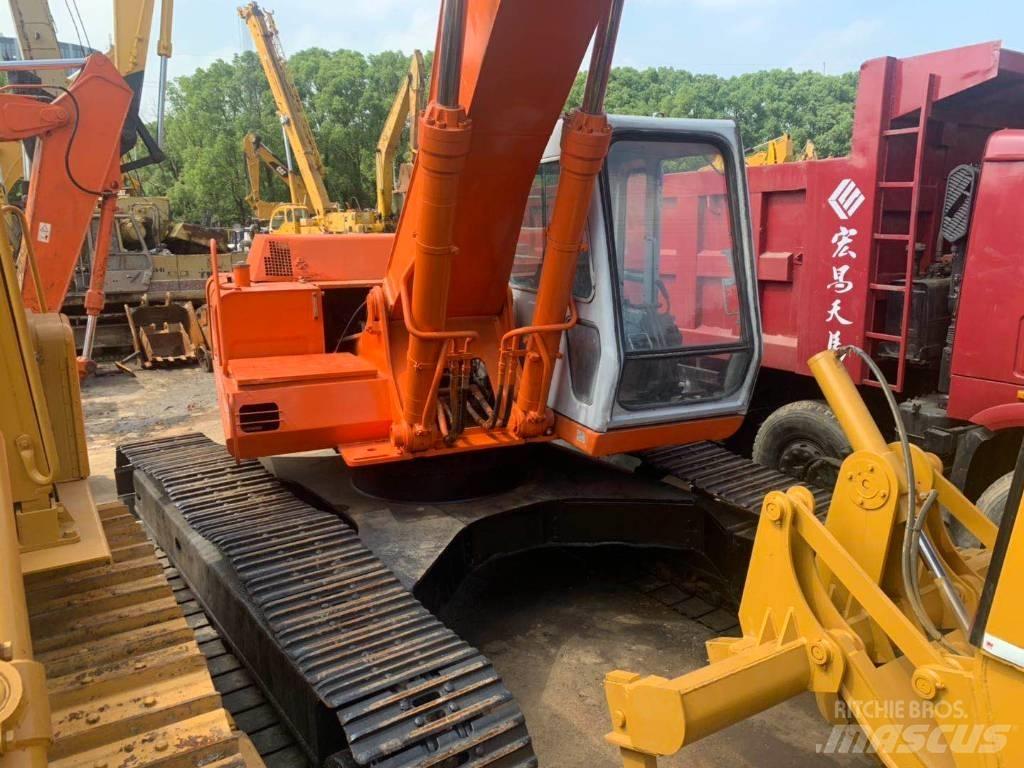 Hitachi EX 300 Kāpurķēžu ekskavatori