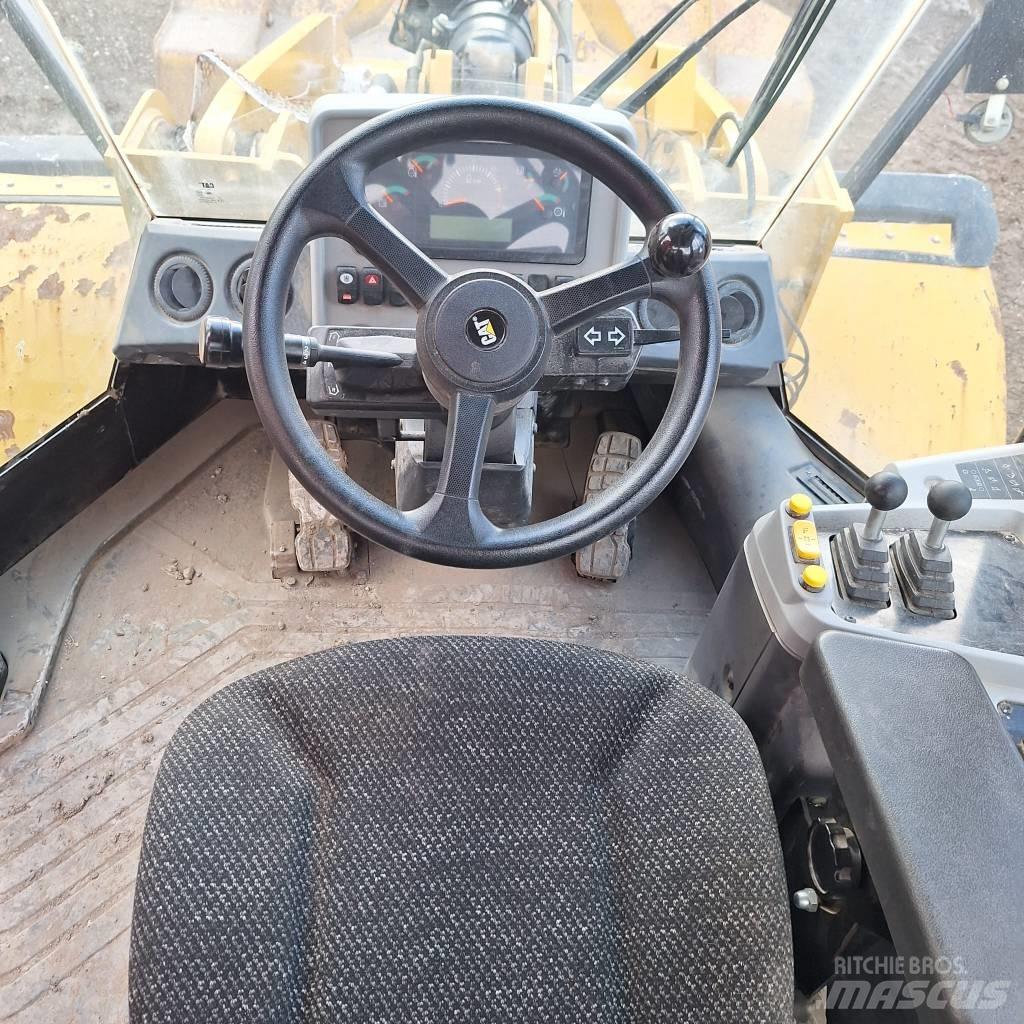 CAT 950 GC Iekrāvēji uz riteņiem