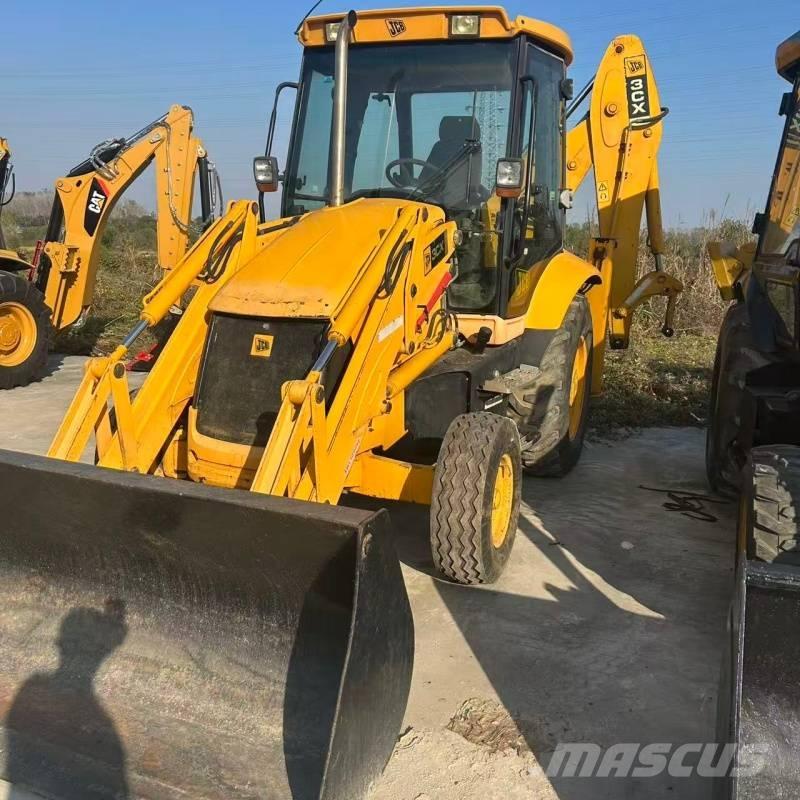 JCB 3 CX Ekskavatori-iekrāvēji