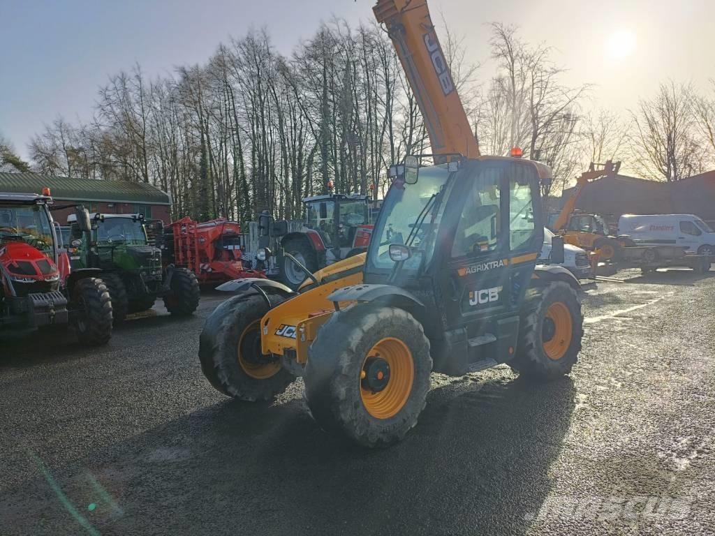 JCB 542-70 Agri Xtra Lauksaimniecības pacēlāji