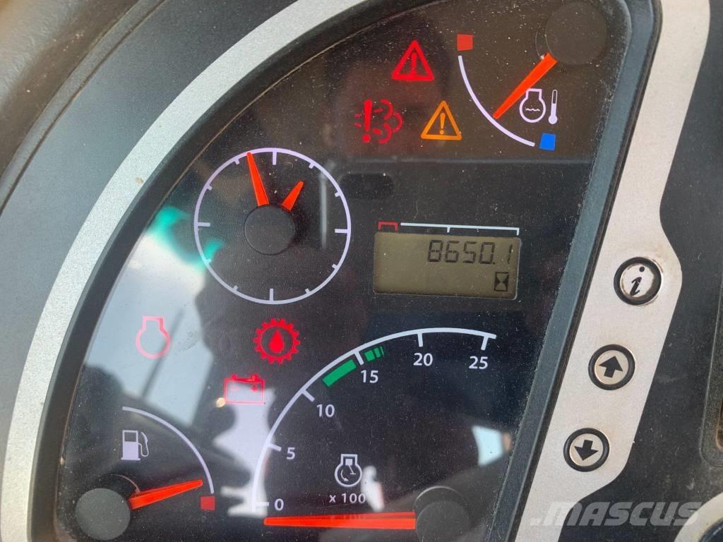 JCB 4 CX Ekskavatori-iekrāvēji