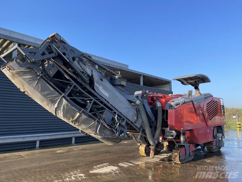 Wirtgen W 130 CFI Asfalta dzesēšanas iekārtas