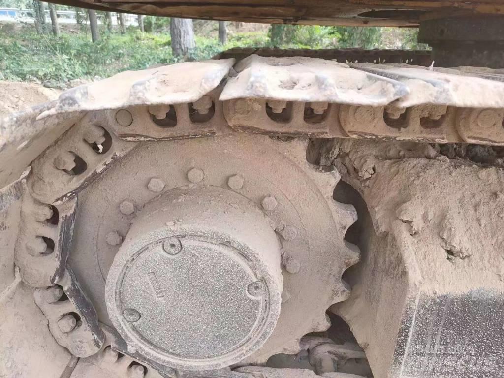 CAT 307E2 Kāpurķēžu ekskavatori