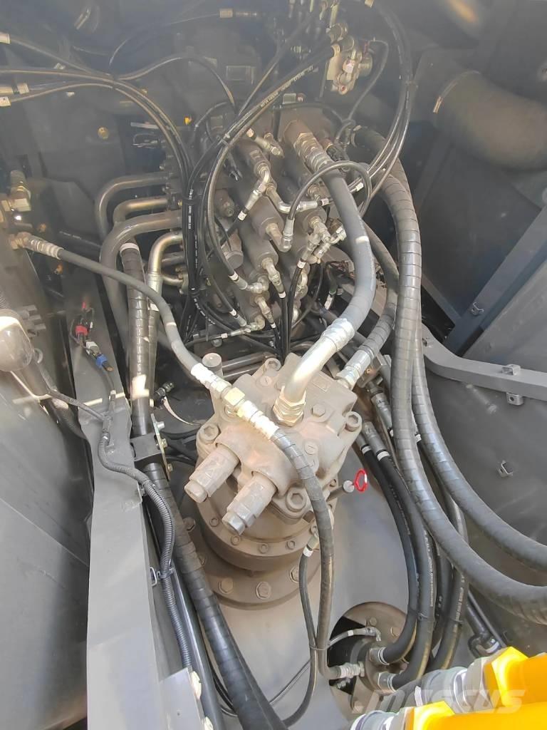 Sumitomo SH210 Kāpurķēžu ekskavatori