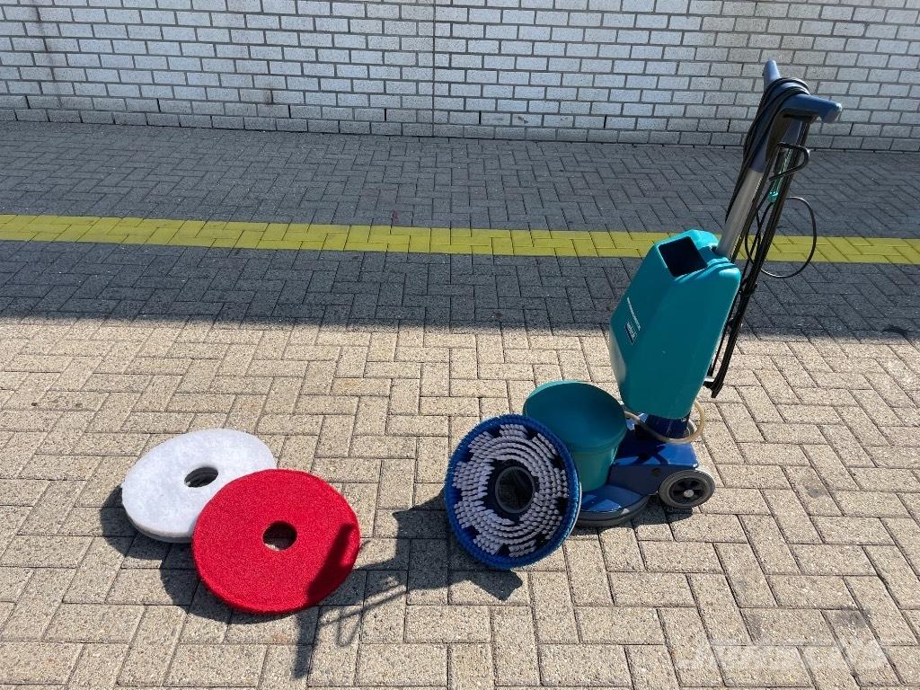 Wetrok Monodisc LS Ielu tīrīšanas mašīnas