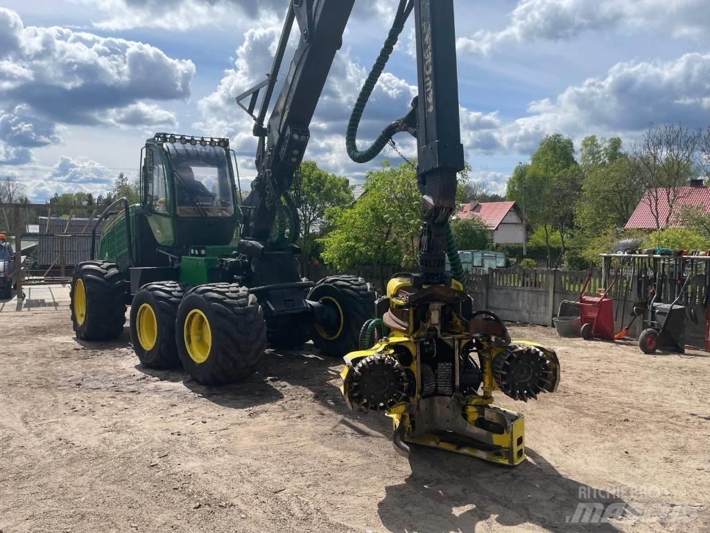 John Deere 1270 G Harvesteri