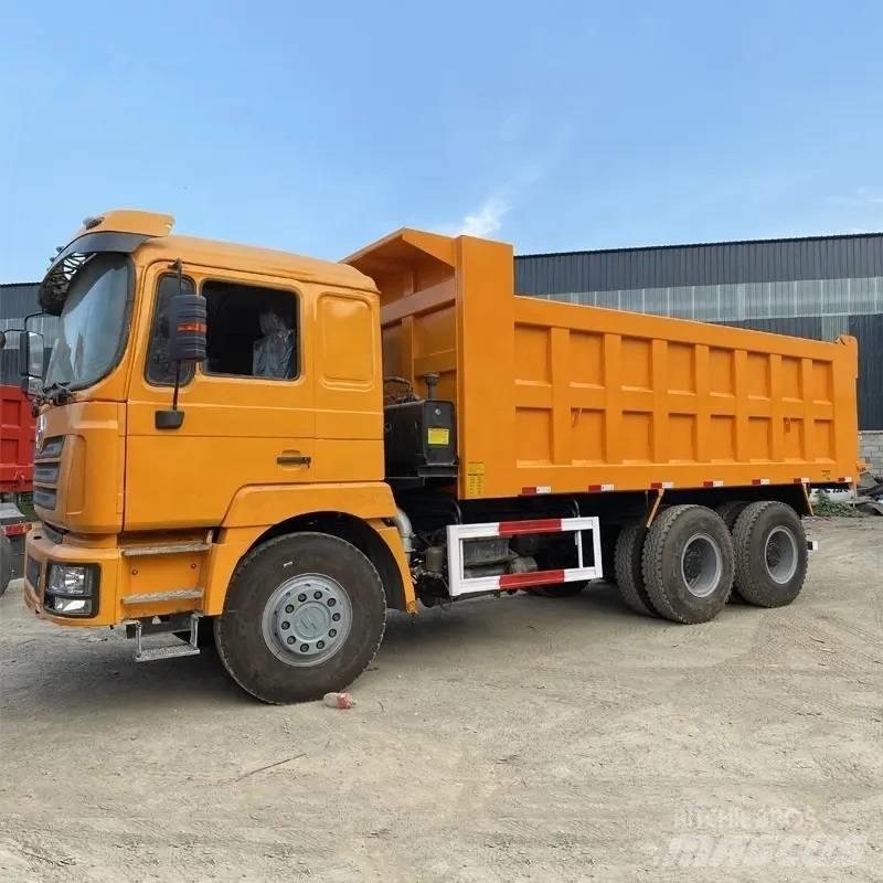 Shacman F3000 6X4 Pašizgāzējs