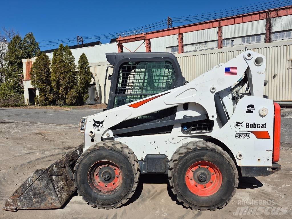 Bobcat S 770 Lietoti riteņu kompaktiekrāvēji