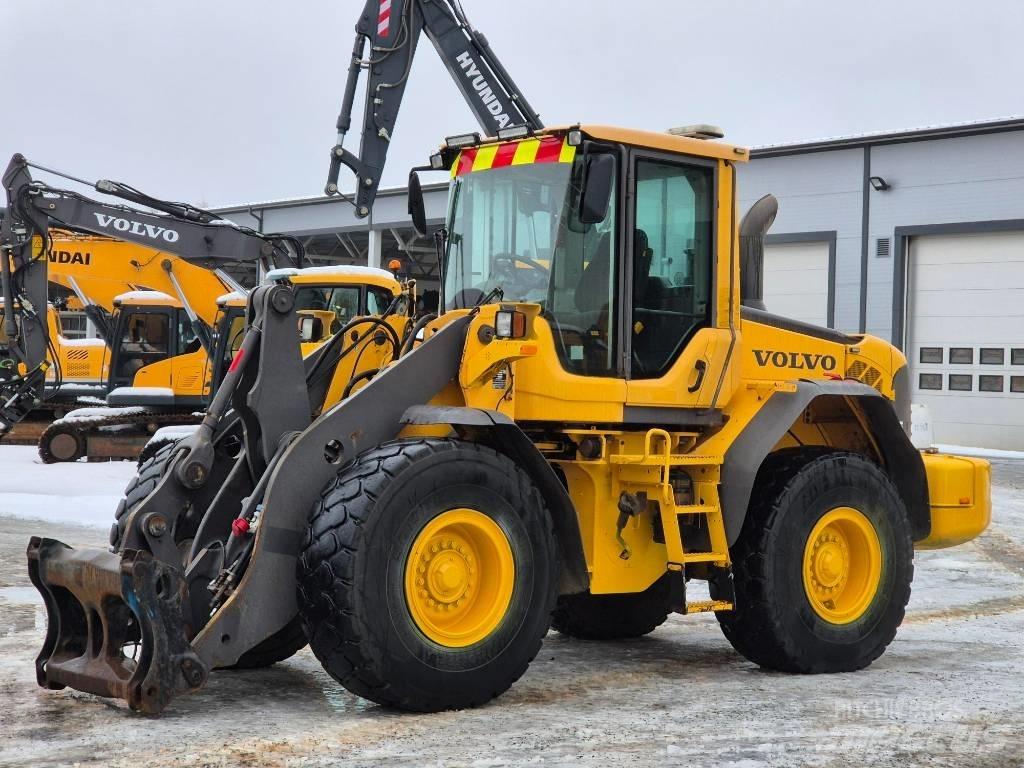 Volvo L 90 F Iekrāvēji uz riteņiem