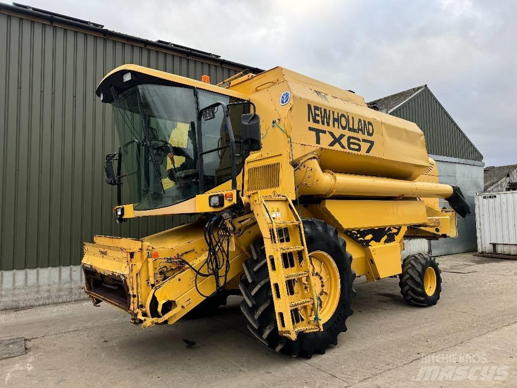 New Holland TX 67 Ražas novākšanas kombaini