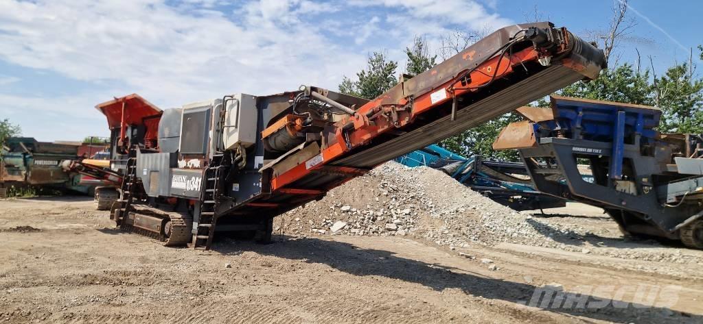 Sandvik QJ 341 Mobilie drupinātāji