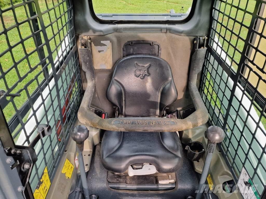 Bobcat S 450 Lietoti riteņu kompaktiekrāvēji