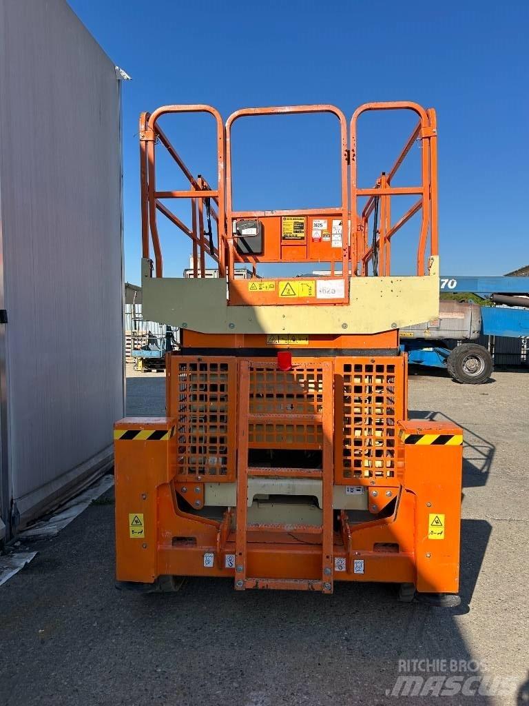 JLG 4069 Šķerveida pacēlāji