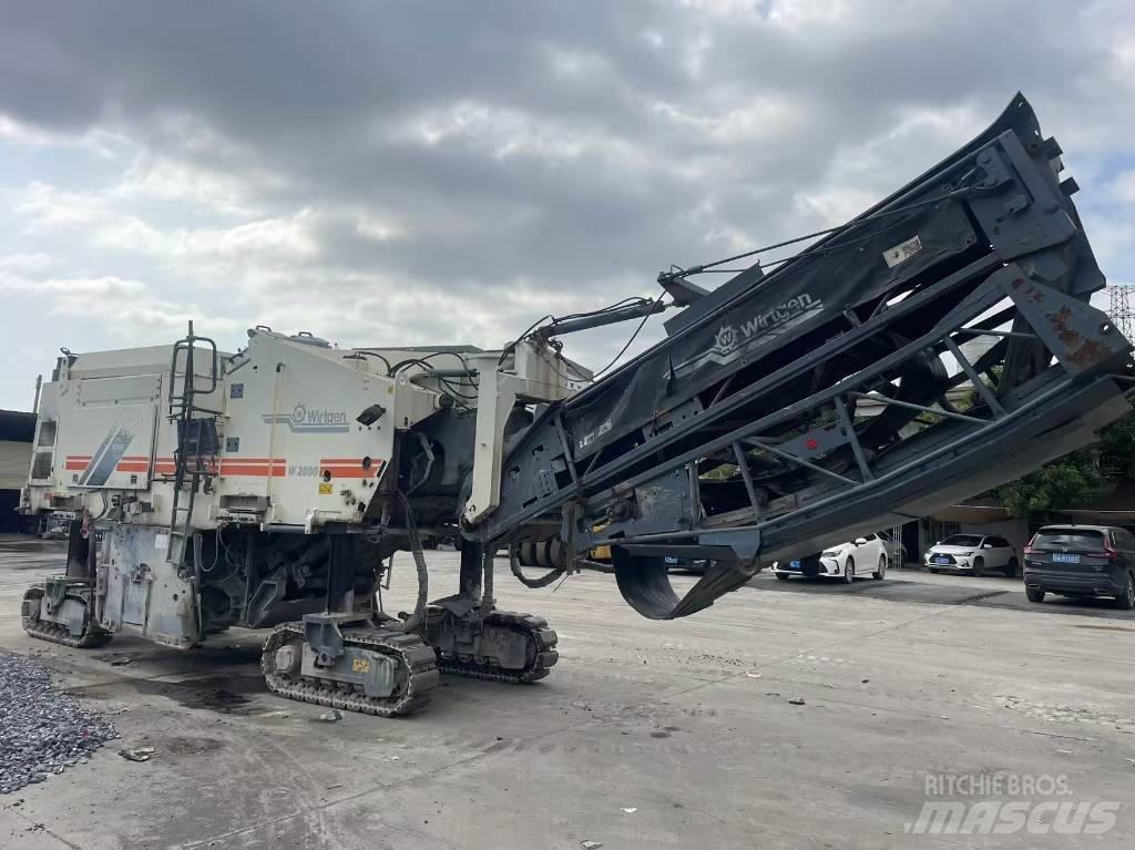 Wirtgen W2000 Asfalta dzesēšanas iekārtas