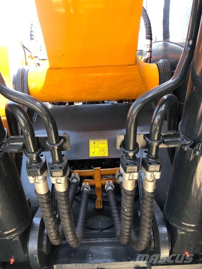 Hyundai R220LC-9S Kāpurķēžu ekskavatori