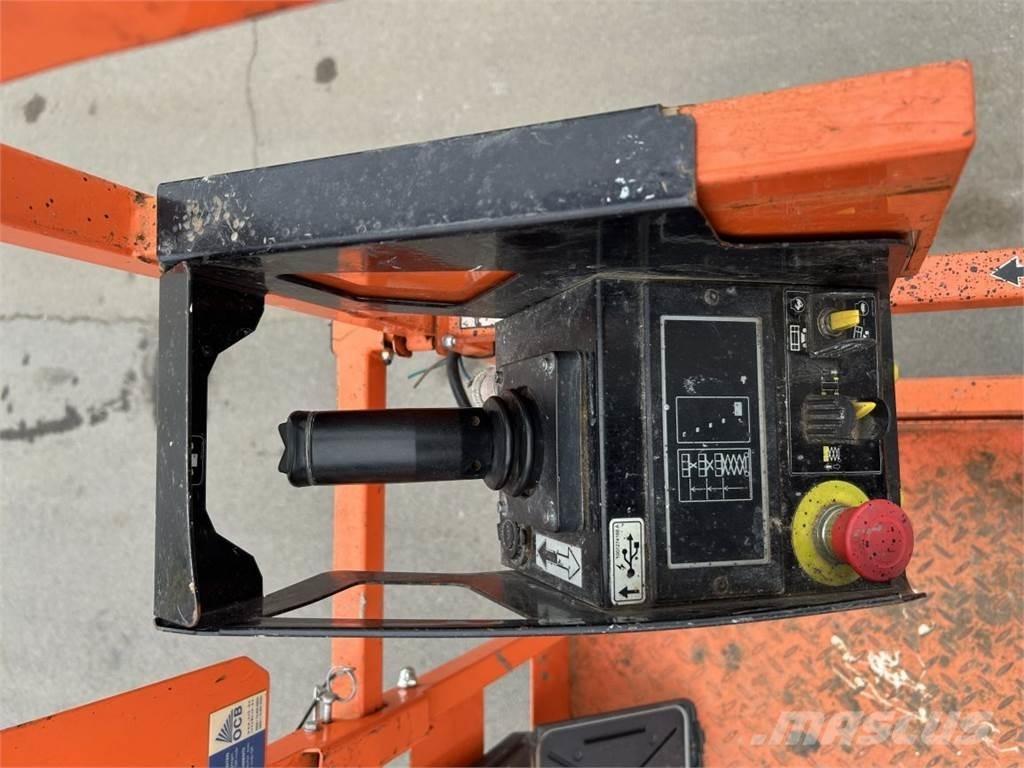JLG 3246ES (6778) Šķerveida pacēlāji