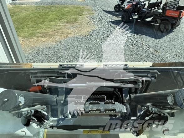 Bobcat T62 Lietoti riteņu kompaktiekrāvēji