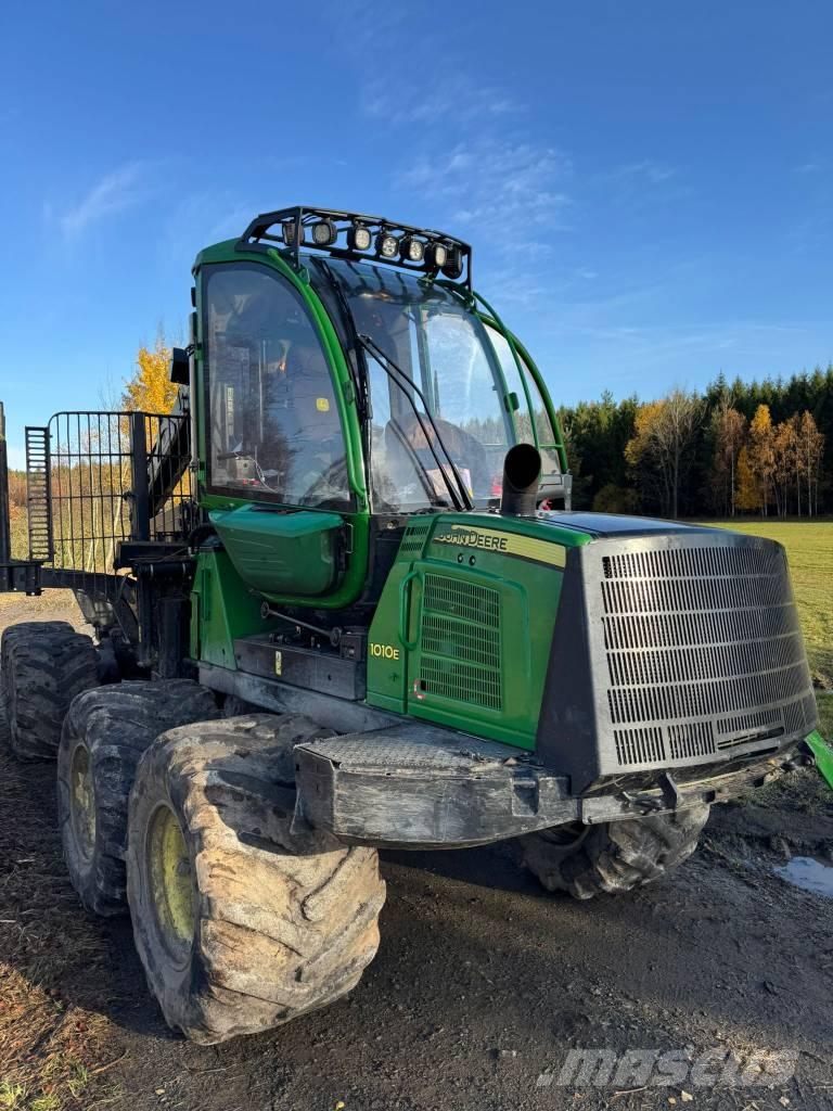 John Deere 1010 E Forvarderi