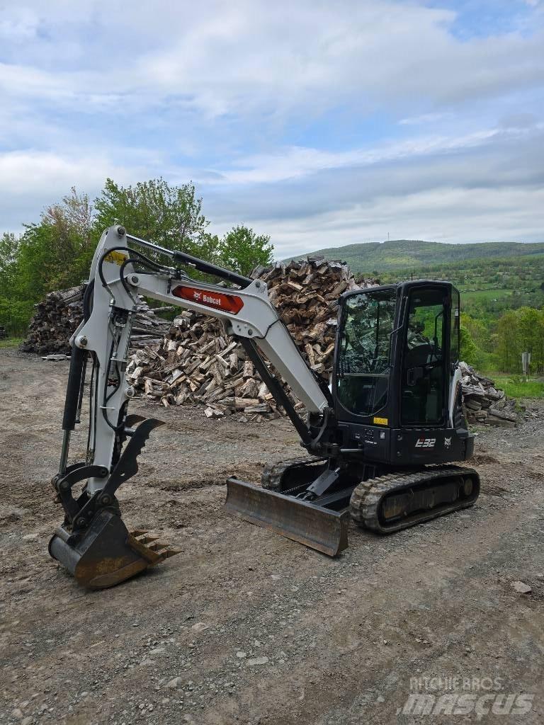 Bobcat E 32 Mini ekskavatori < 7 t