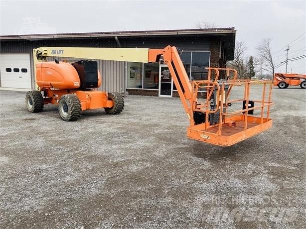 JLG 800 AJ Strēles pacēlāji