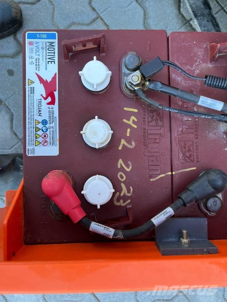 JLG 1230 ES Vertikālie pacēlāji