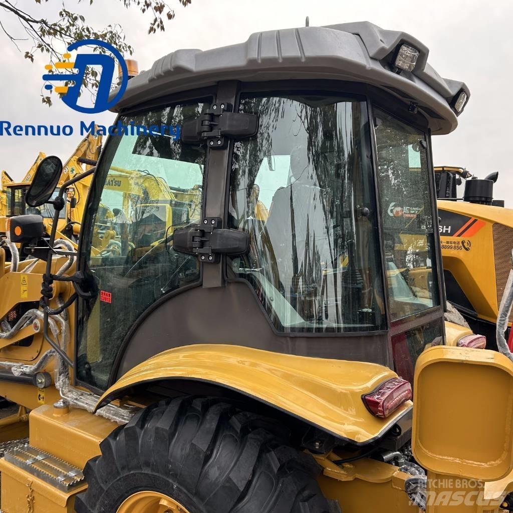 CAT 420F Ekskavatori-iekrāvēji