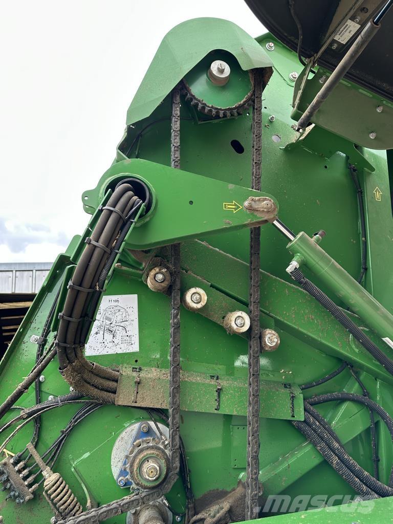 John Deere V461M Rituļu preses
