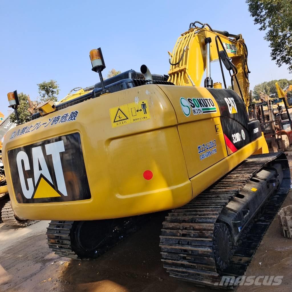 CAT 320 D2 Kāpurķēžu ekskavatori