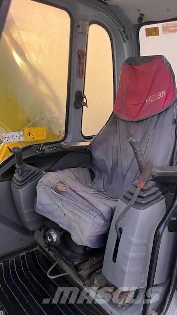 Kobelco E 175 Kāpurķēžu ekskavatori