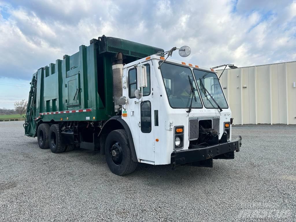 Mack LE613 Atkritumu izvešanas transports