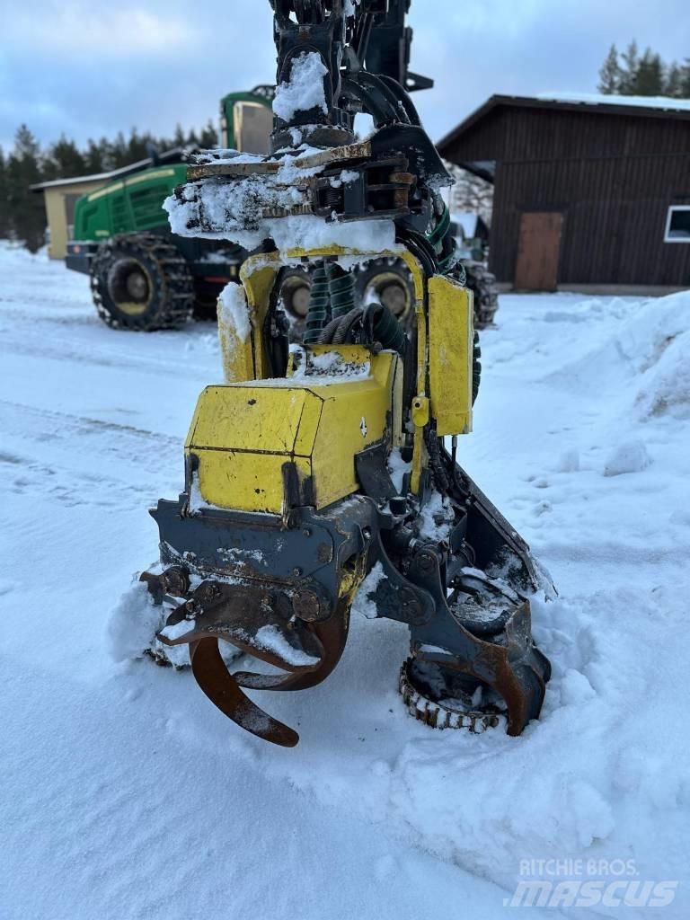 John Deere 1270 G Harvesteri