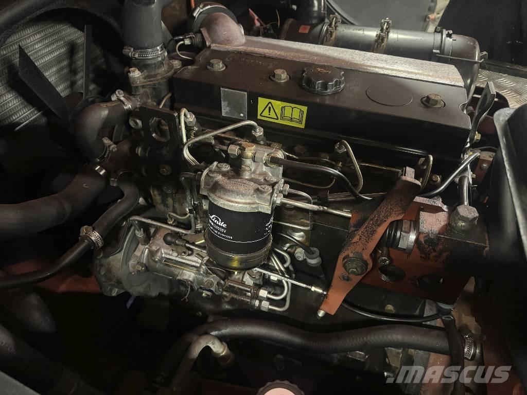 Linde H 40 D Tehnika ar dīzeļa dzinēju