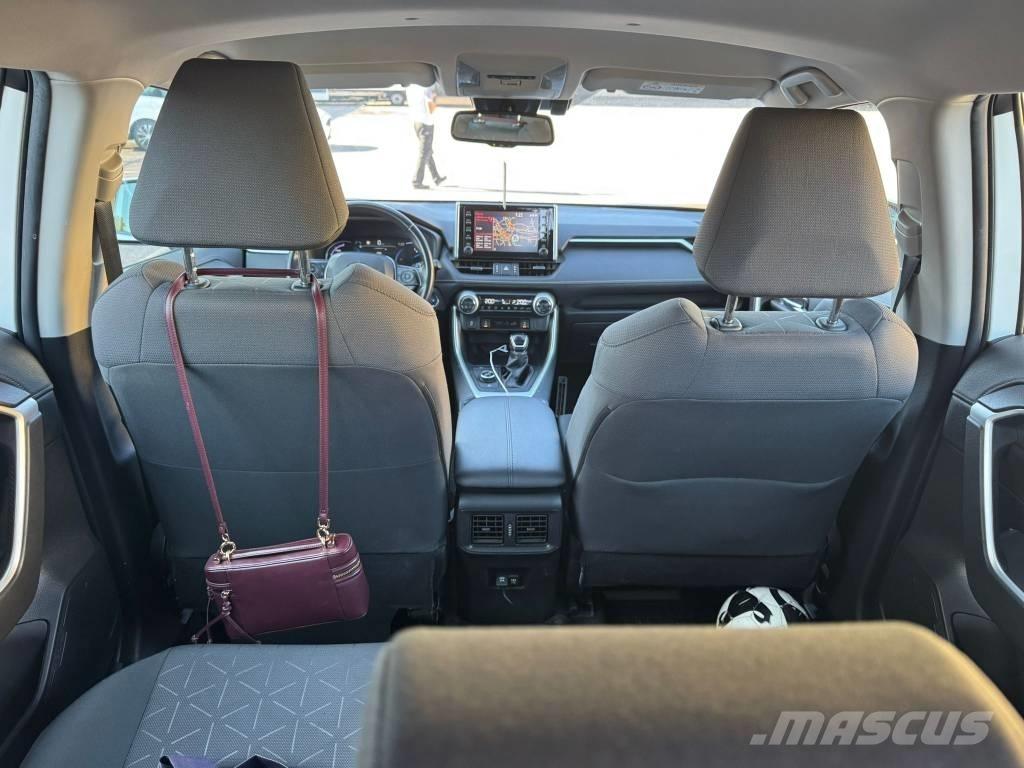 Toyota RAV-4 Automašīnas