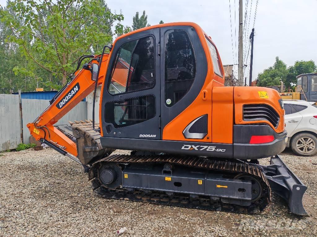 Doosan DX75-9C Vidēja lieluma ekskavatori 7 t - 12 t