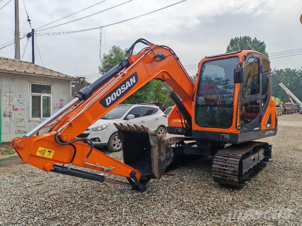 Doosan DX75-9C Vidēja lieluma ekskavatori 7 t - 12 t