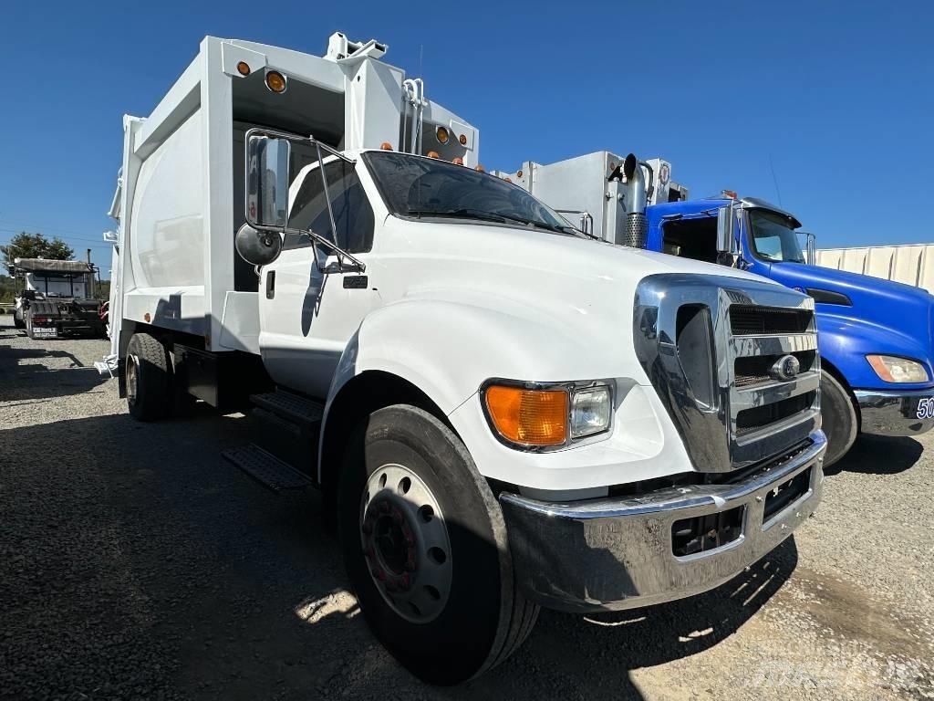 Ford F750 Atkritumu izvešanas transports
