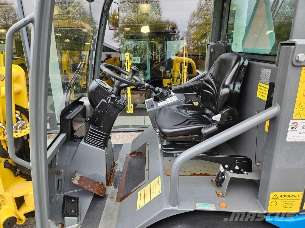 Weidemann 2070LP Mini iekrāvēji