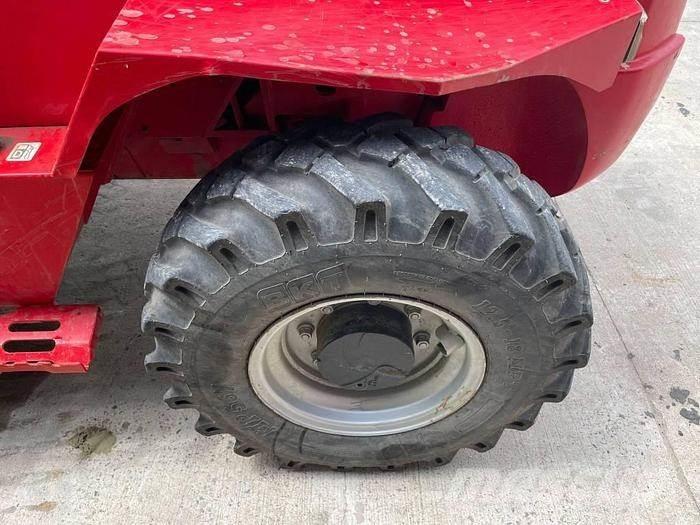 Manitou M 50.4 Apvidus autokrāvējs