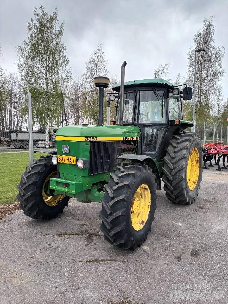 John Deere 3350 Traktori