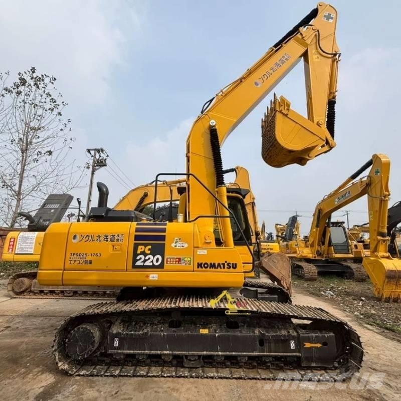 Komatsu PC 220-8 Kāpurķēžu ekskavatori