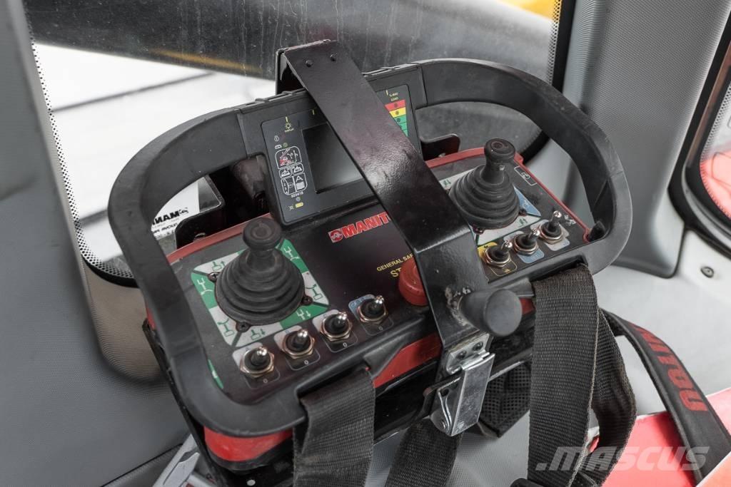 Manitou MRT 2260 Teleskopiskie manipulatori
