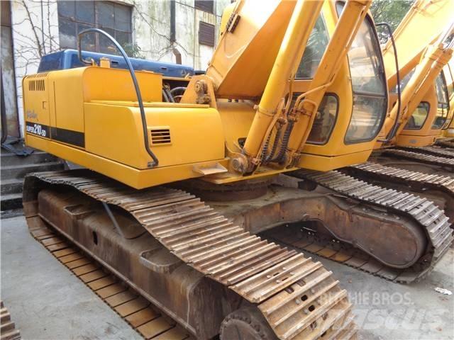 Hyundai R210-5D Ekskavatori uz riteņiem