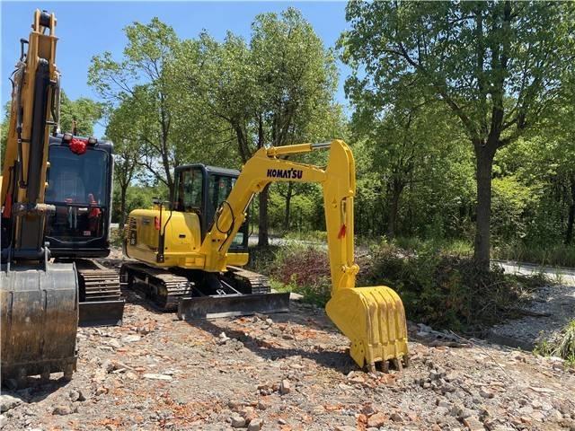 Komatsu PC56-7 Kāpurķēžu ekskavatori