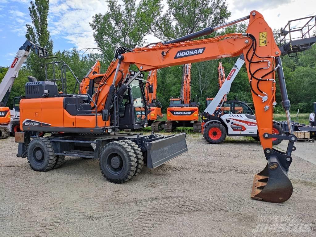 Doosan DX140W-7 Ekskavatori uz riteņiem