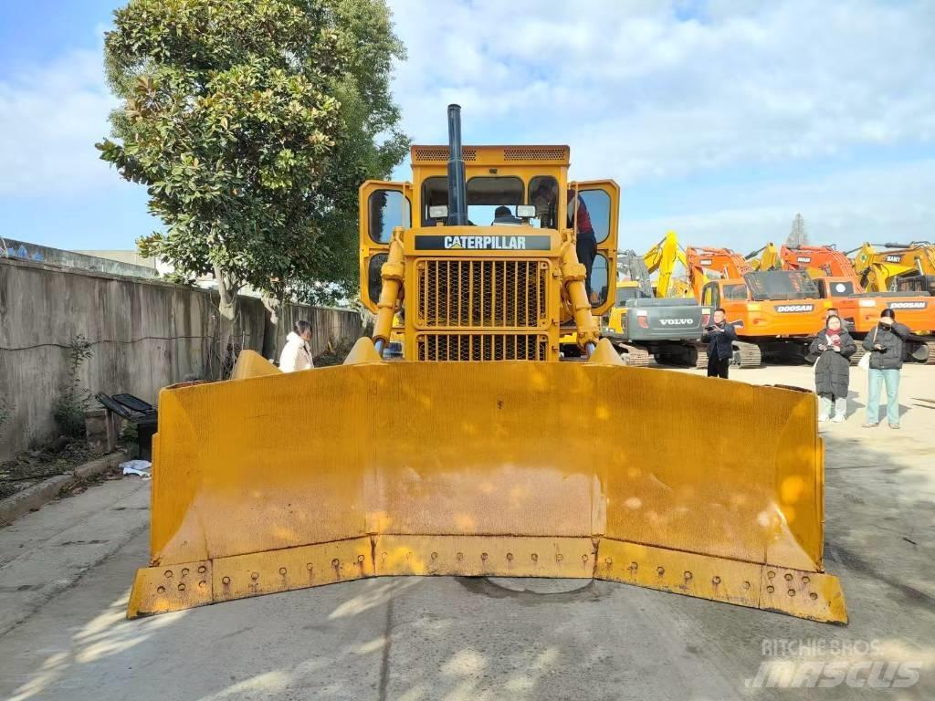 CAT D7G Kāpurķēžu buldozeri